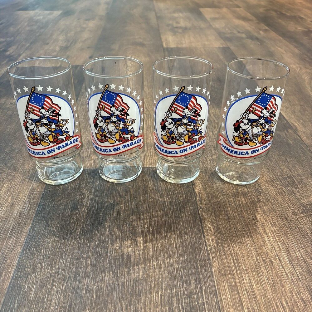 Vintage 1976 America On Parade Glasses Set of 4 Disney Coca-Cola Bicentennial
